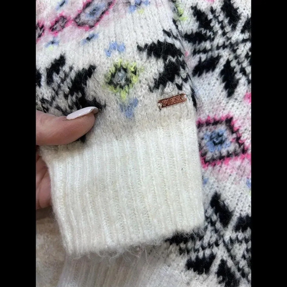 PINK Victoria's Secret Oversize Sweater Snowflake Multicolor Knit Long Sleeve XS - Picture 7 of 14